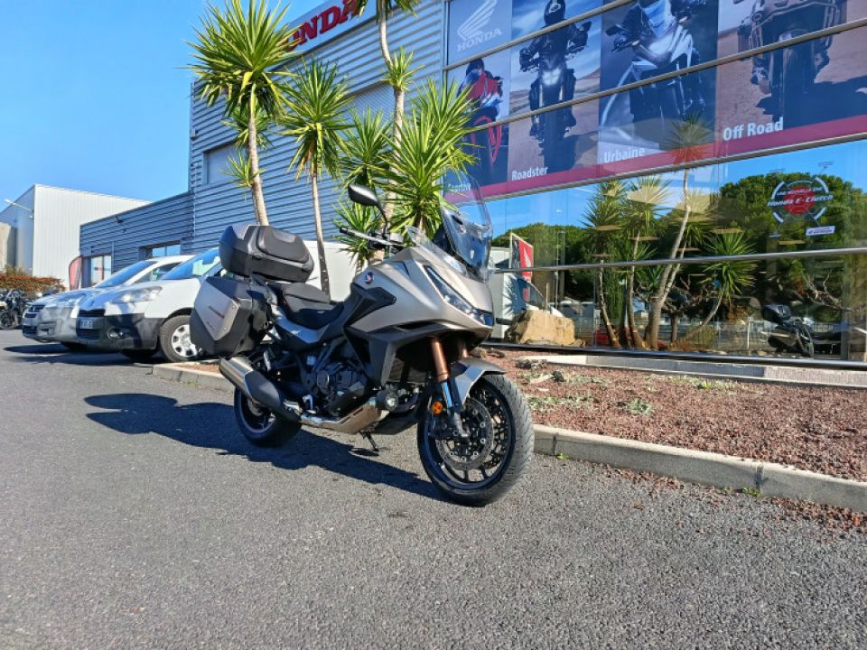 HONDA NT1100 DCT 4