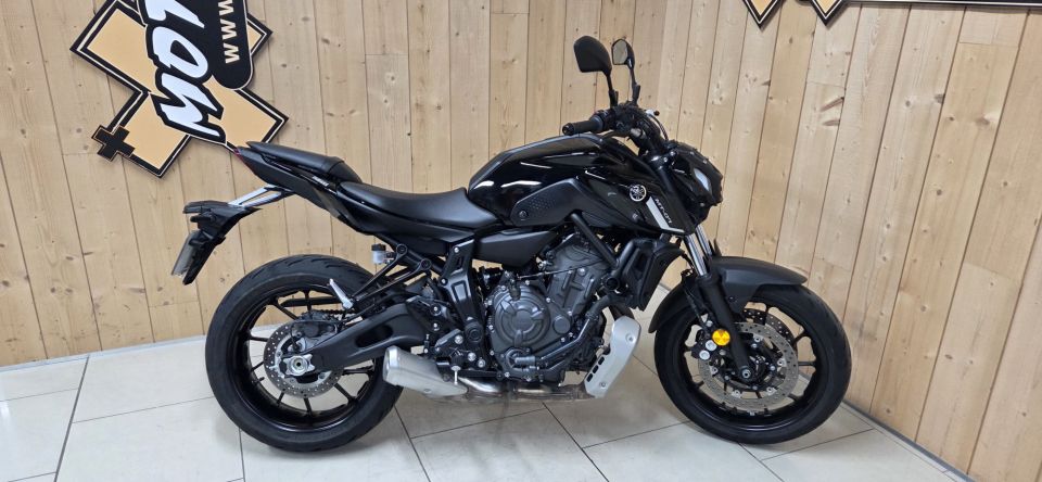 YAMAHA MT-07 (47.5CV) 4