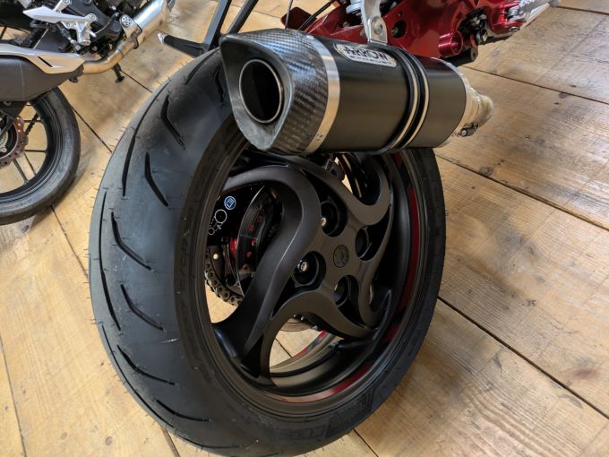 HONDA CB 1000 R 4
