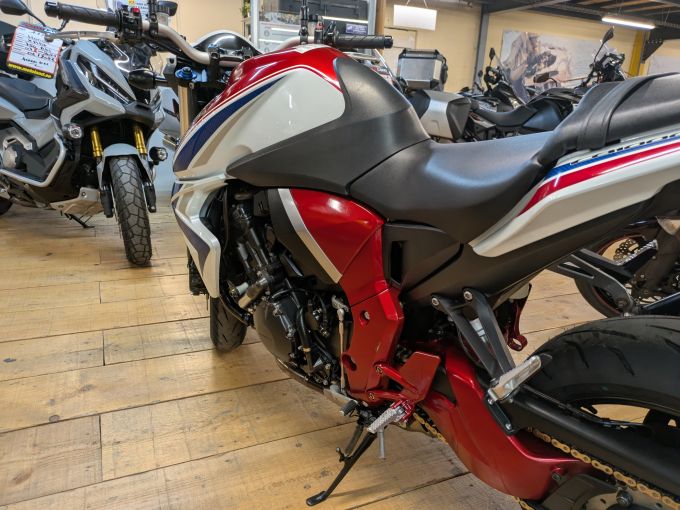 HONDA CB 1000 R 4