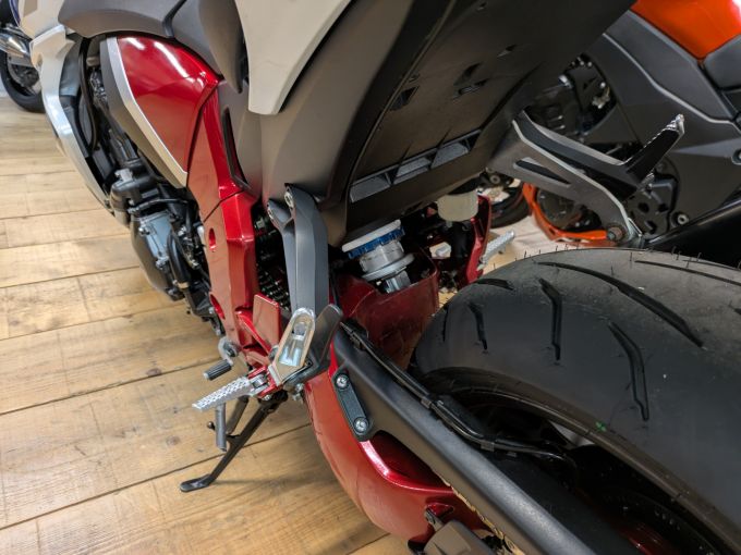 HONDA CB 1000 R 4