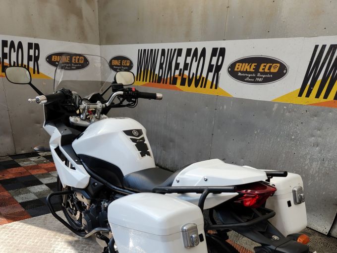 YAMAHA XJ6-F DIVERSION 4
