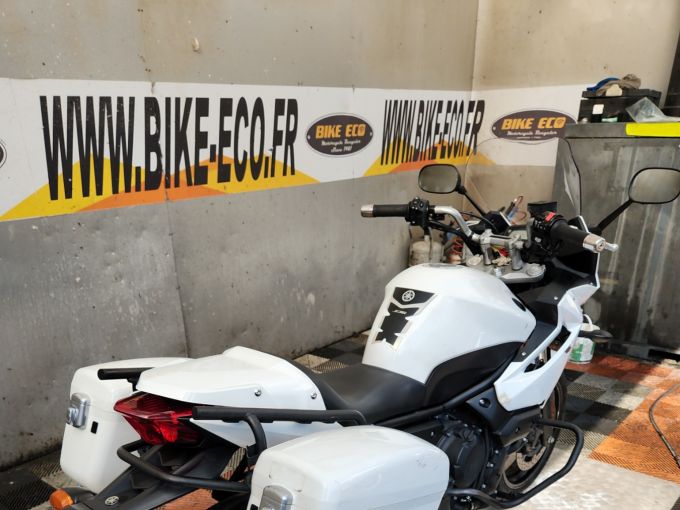 YAMAHA XJ6-F DIVERSION 4