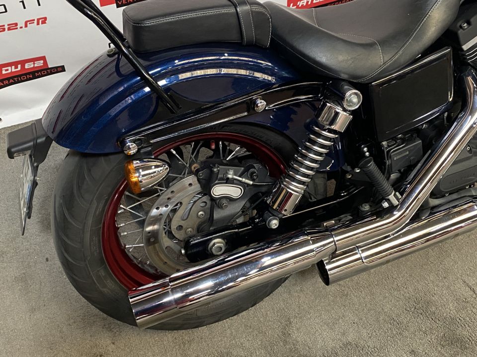 HARLEY-DAVIDSON DYNA STREET BOB 1690 4