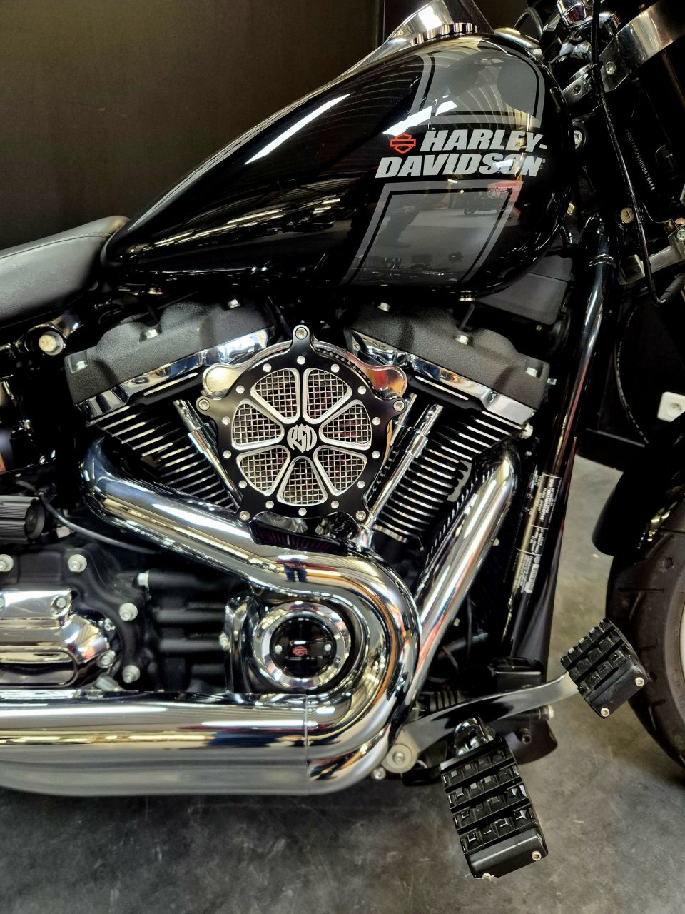 HARLEY-DAVIDSON SOFTAIL SPORT GLIDE 1745 4