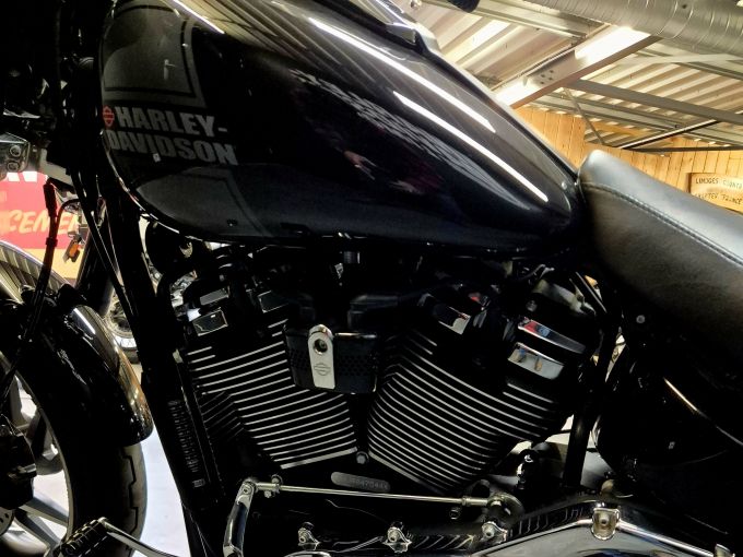 HARLEY-DAVIDSON SOFTAIL SPORT GLIDE 1745 4