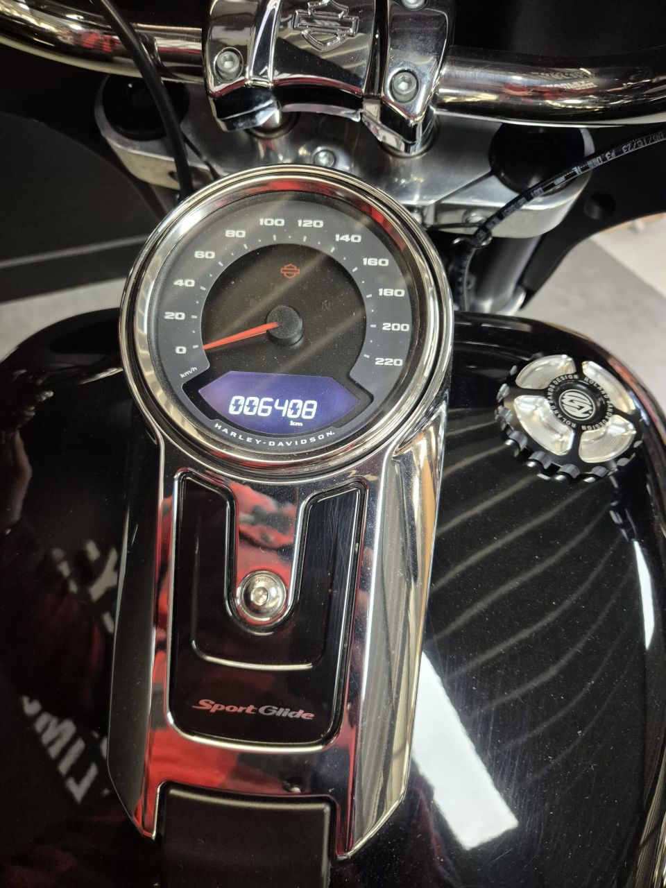 HARLEY-DAVIDSON SOFTAIL SPORT GLIDE 1745 4