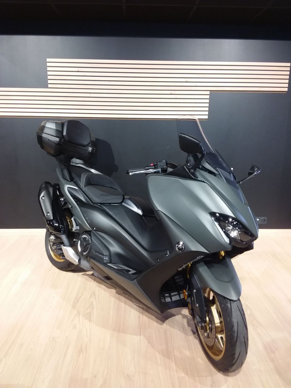 YAMAHA XP T-MAX 560 TECH MAX 4