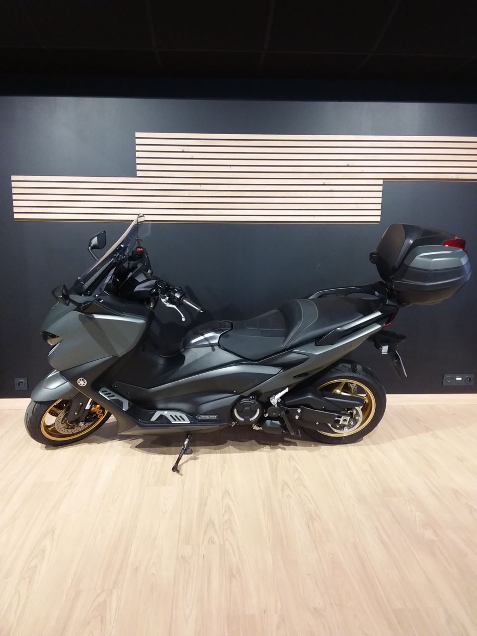 YAMAHA XP T-MAX 560 TECH MAX 4
