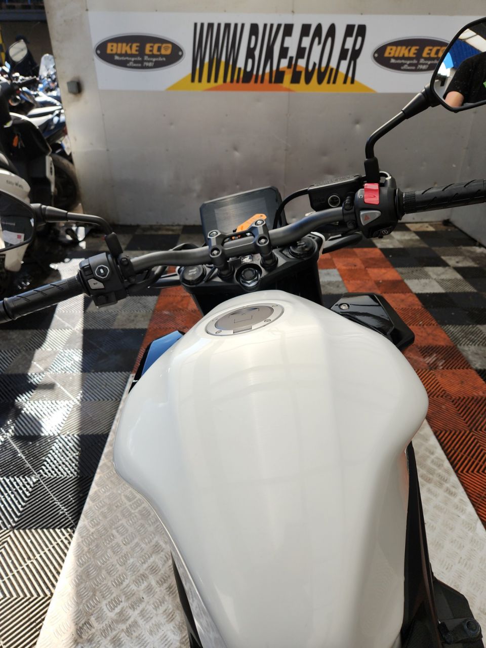 HONDA CB 500 Hornet 4