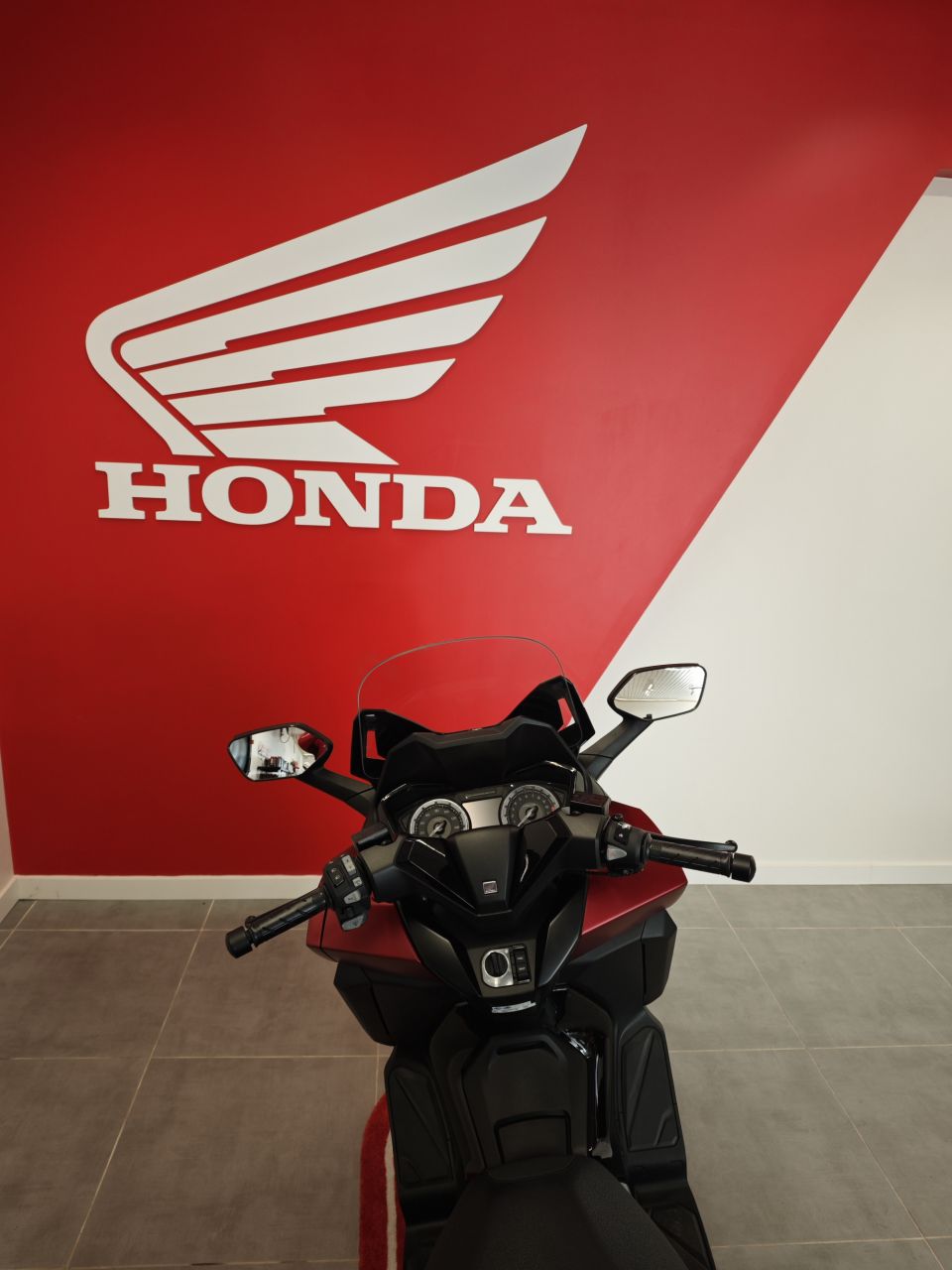 HONDA NSS FORZA 125 4