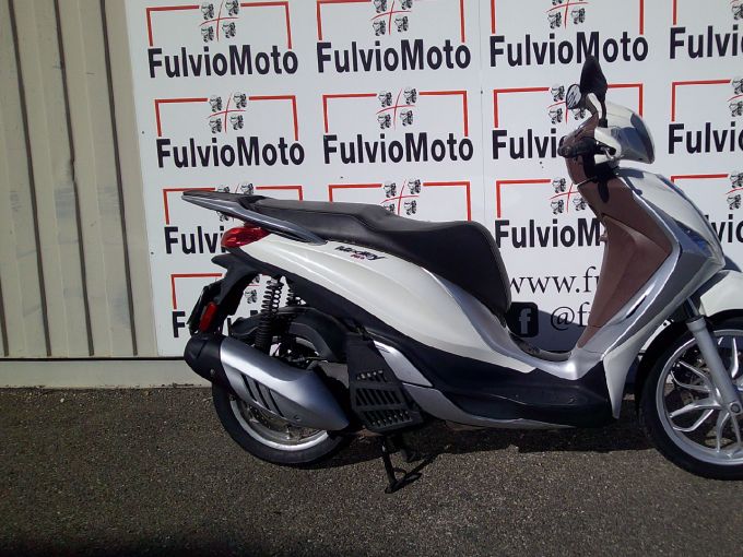 PIAGGIO MEDLEY 125 4