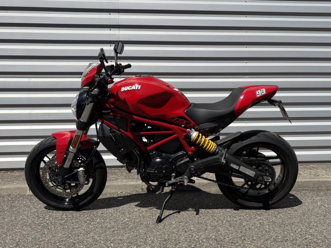 DUCATI MONSTER 797 4