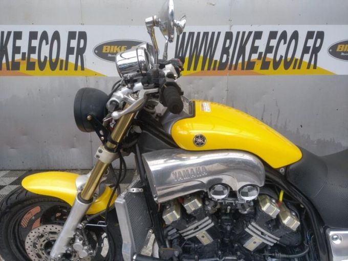 YAMAHA V-MAX 1200 4