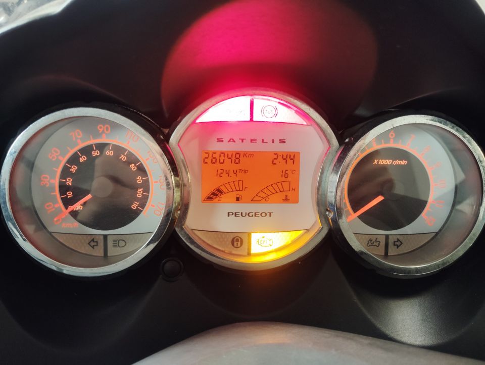 PEUGEOT SATELIS 125 4