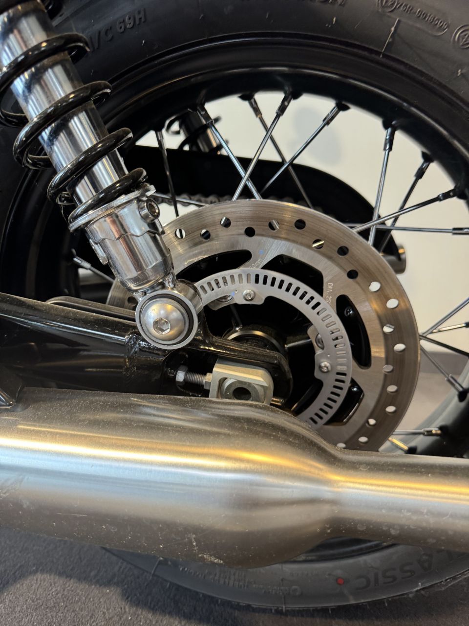 TRIUMPH BONNEVILLE T100 900 4