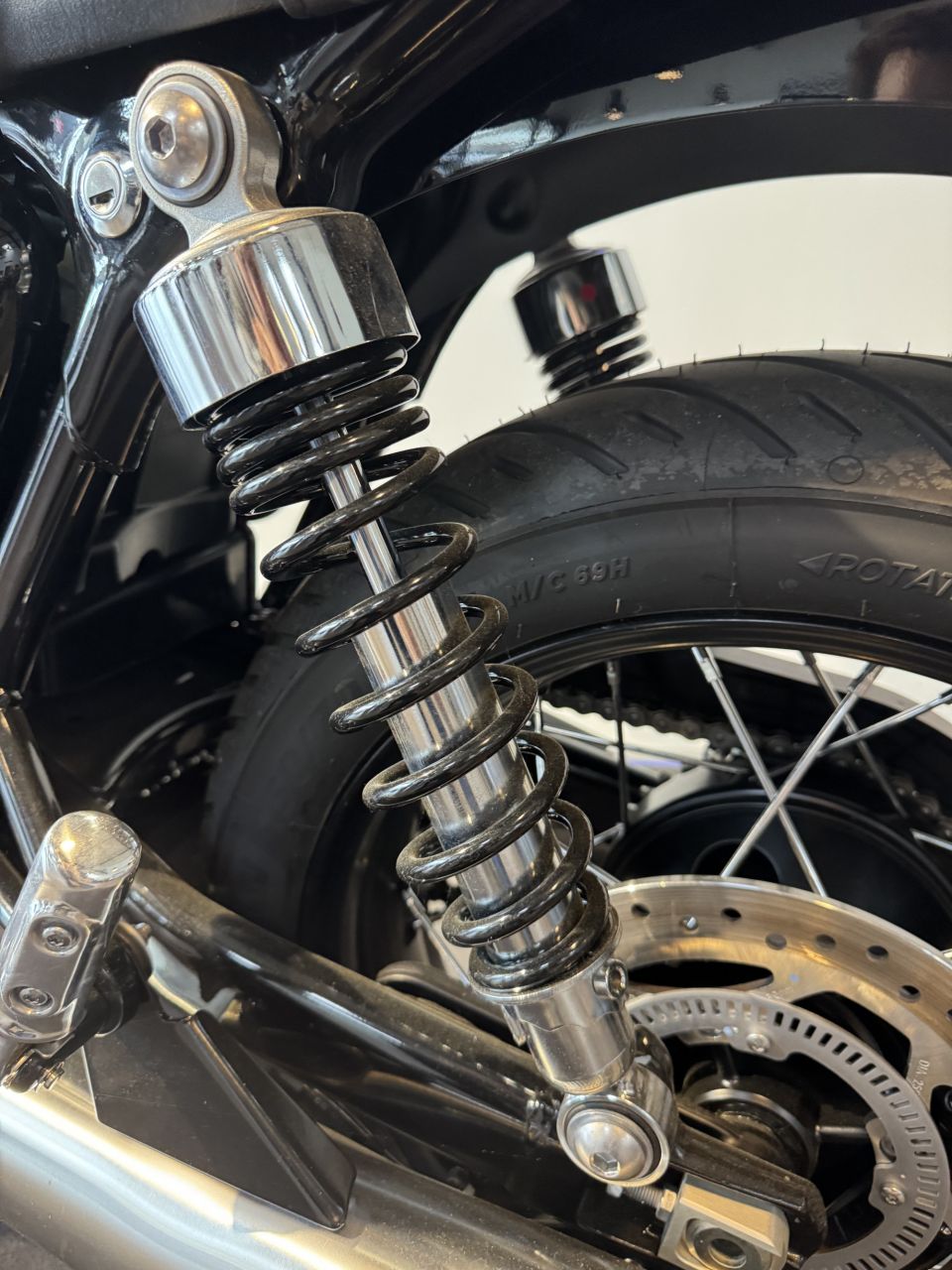 TRIUMPH BONNEVILLE T100 900 4