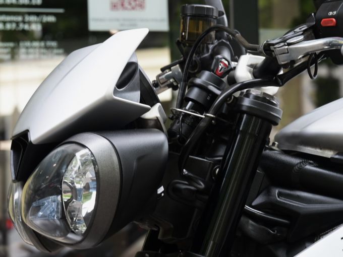 TRIUMPH STREET TRIPLE 765 R 4