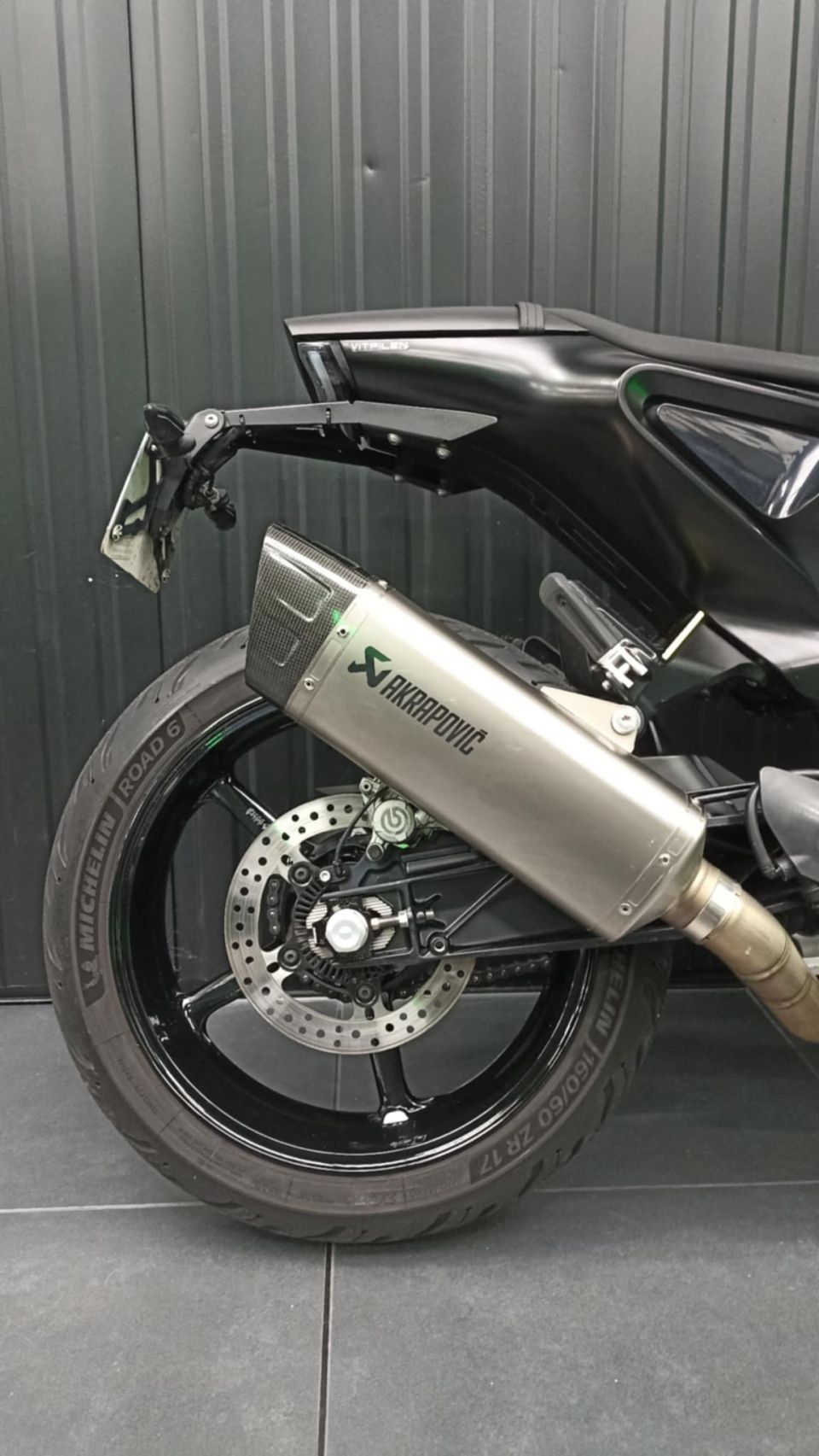 HUSQVARNA 701 VITPILEN 4