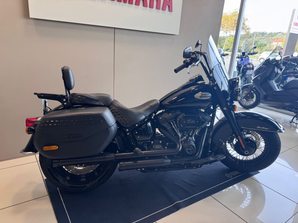 HARLEY-DAVIDSON SOFTAIL HERITAGE 1868 CLASSIC 4