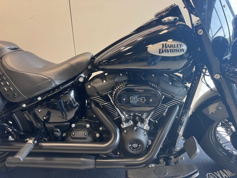 HARLEY-DAVIDSON SOFTAIL HERITAGE 1868 CLASSIC 4
