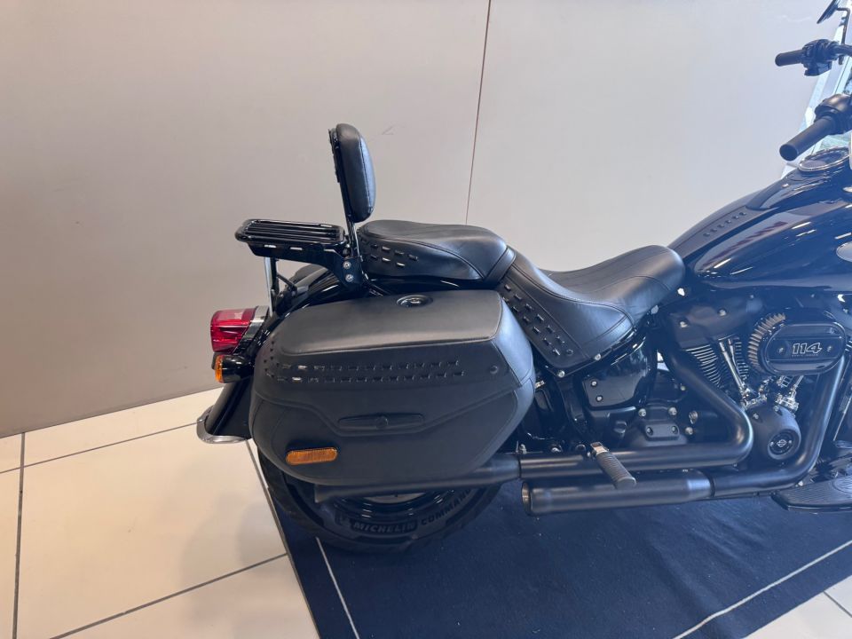 HARLEY-DAVIDSON SOFTAIL HERITAGE 1868 CLASSIC 4