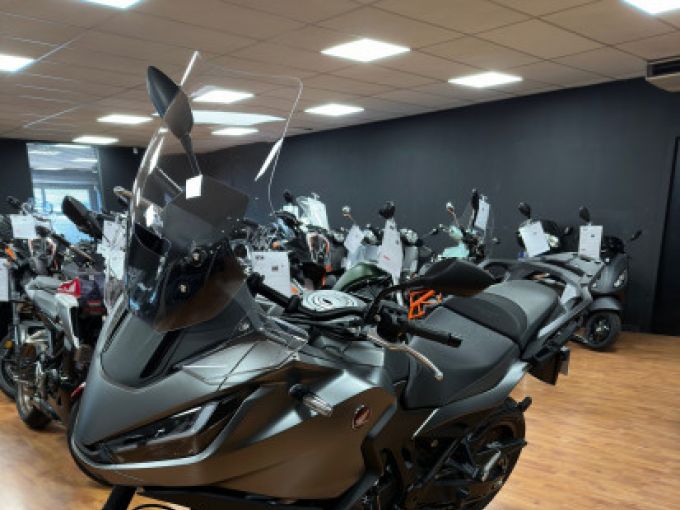 HONDA NT 1100 4