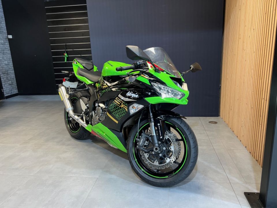 KAWASAKI ZX-6R 636 4