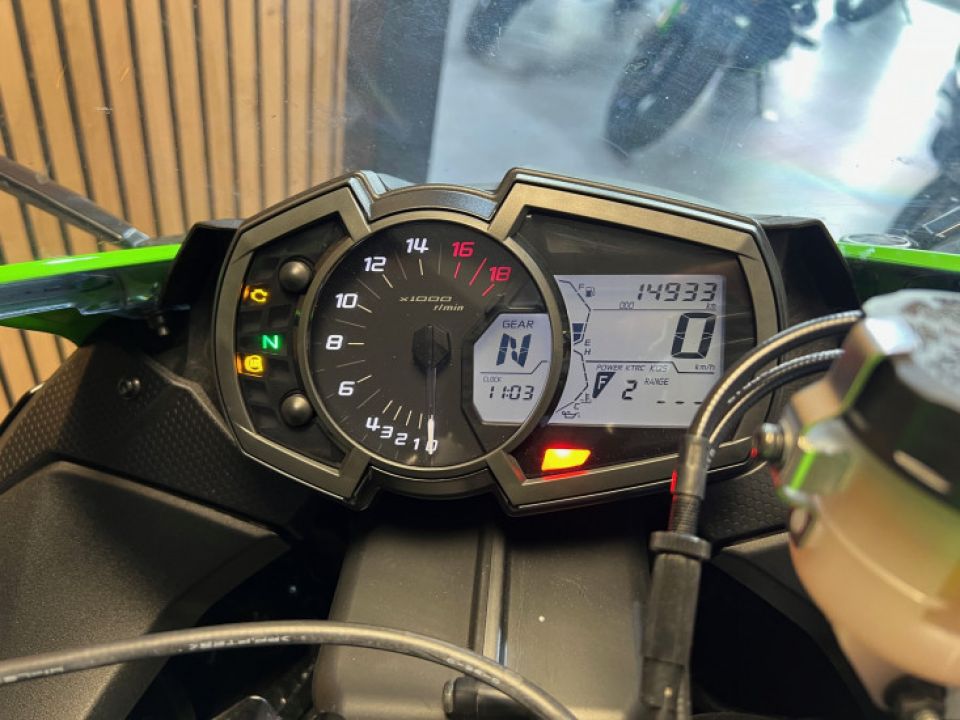 KAWASAKI ZX-6R 636 4