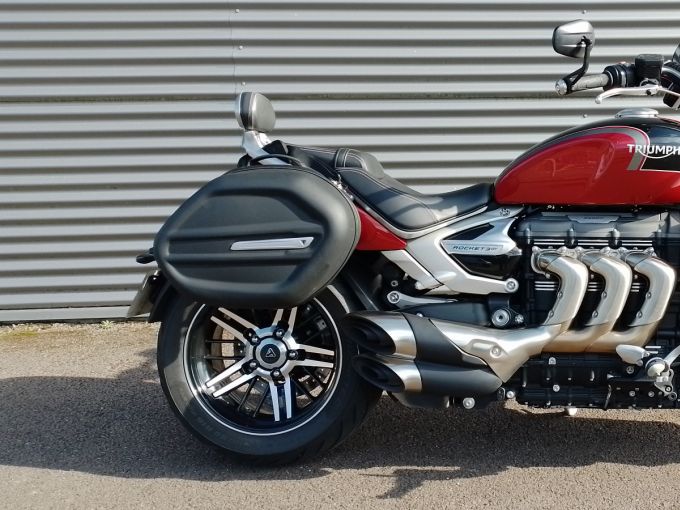 TRIUMPH ROCKET 3 GT 4