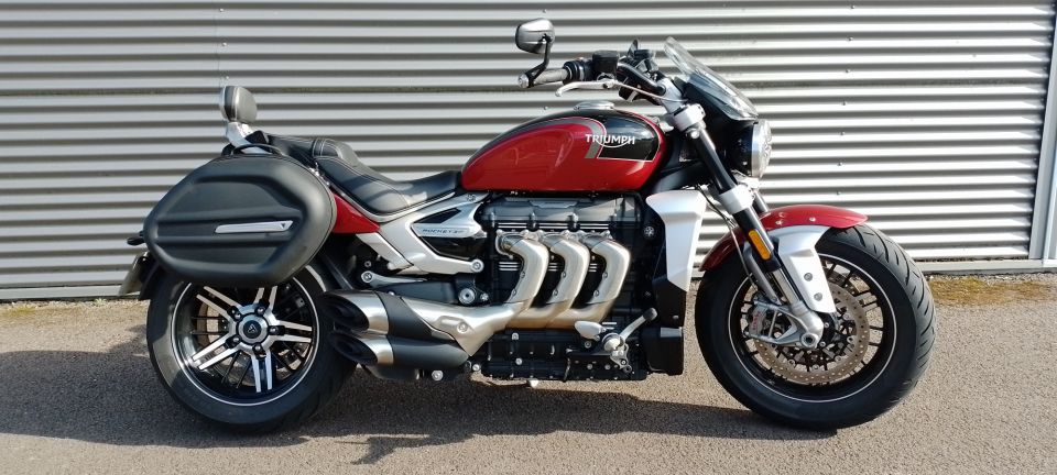 TRIUMPH ROCKET 3 GT 4