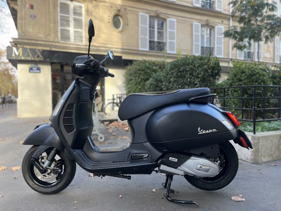 VESPA GTS 125IE SUPER 4