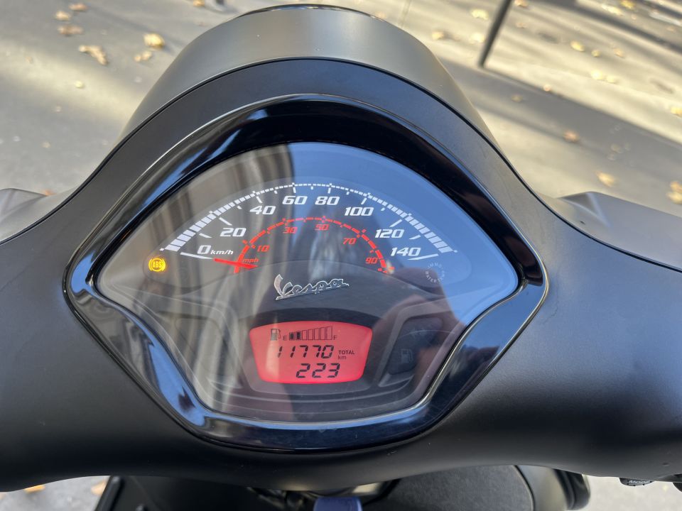 VESPA GTS 125IE SUPER 4