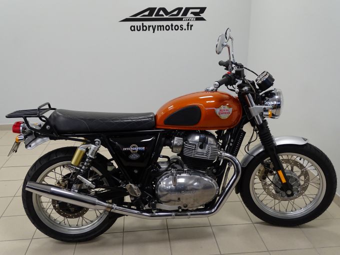 ROYAL ENFIELD INTERCEPTOR 4