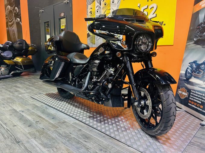 HARLEY-DAVIDSON TOURING STREET GLIDE 1868 S 4