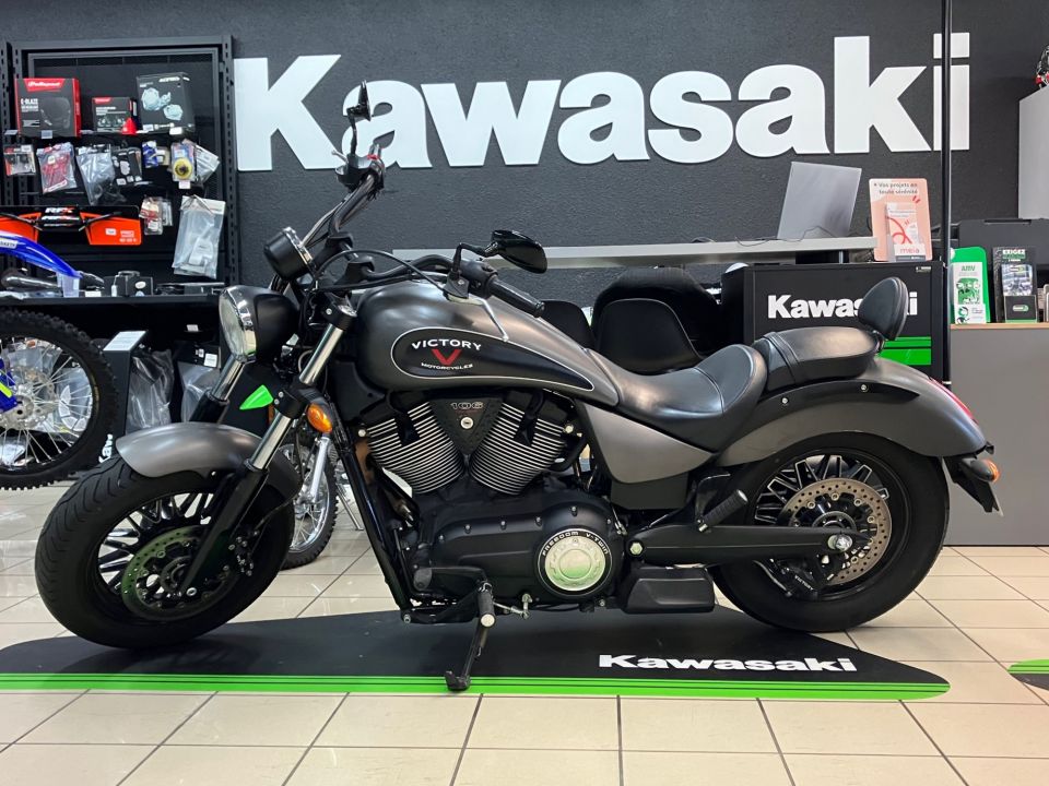 Victory Motorcycle 1731 gunner 4