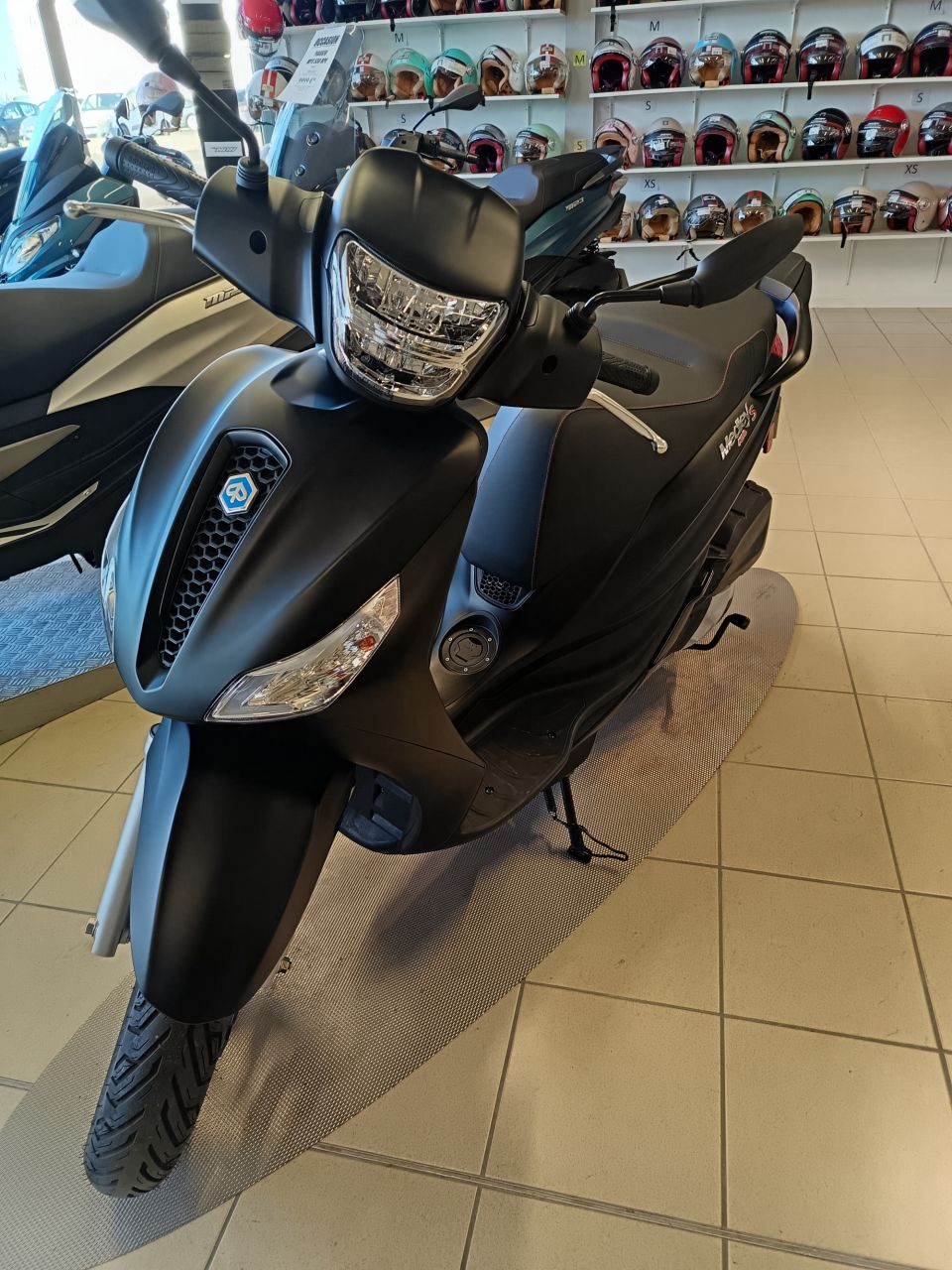 PIAGGIO MEDLEY 125 S 4