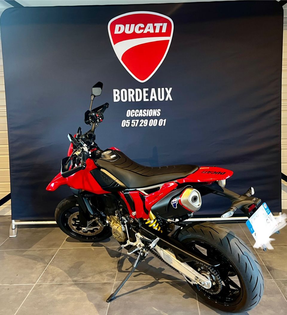 DUCATI HYPERMOTARD 4