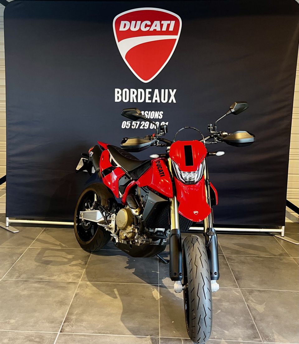 DUCATI HYPERMOTARD 4