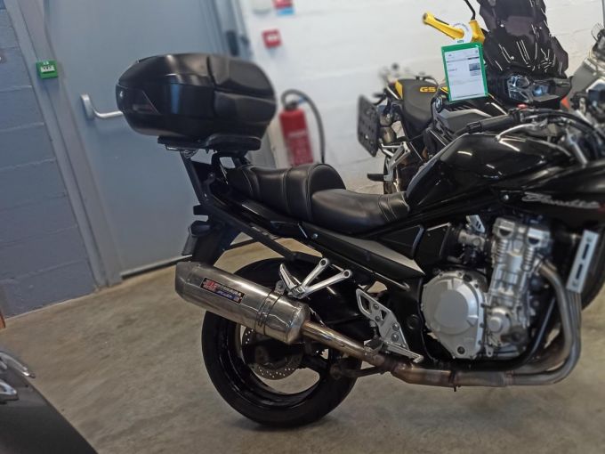 SUZUKI GSF 650 N BANDIT 4