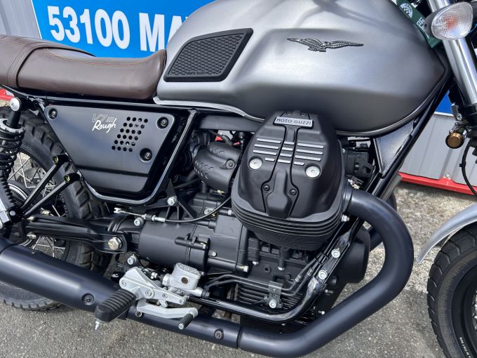 MOTO GUZZI V7 III ROUGH 750 4