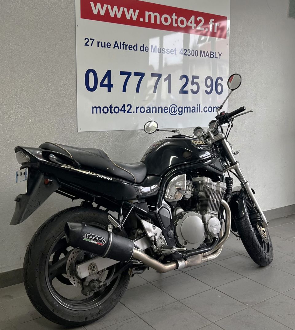 SUZUKI GSF 600 BANDIT 4