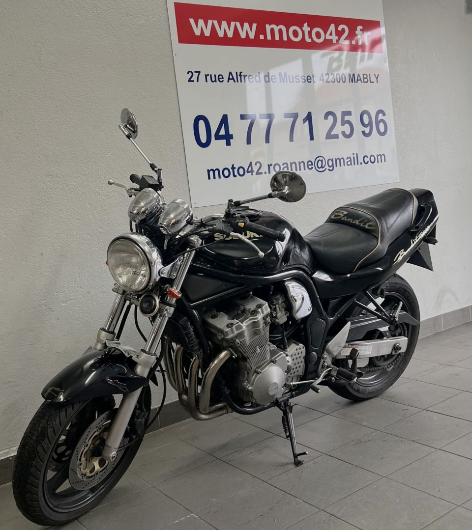 SUZUKI GSF 600 BANDIT 4