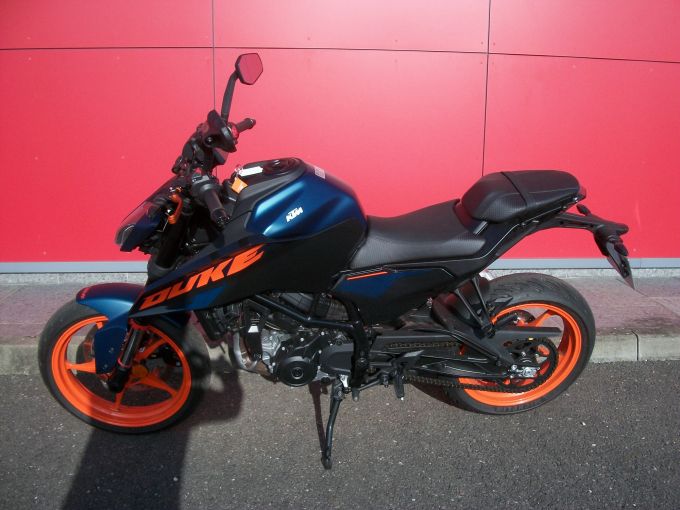 KTM 125 DUKE 4