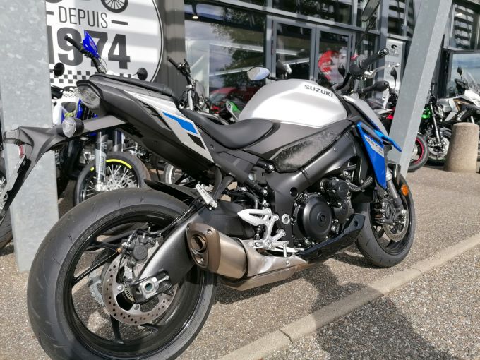 SUZUKI GSX-S 950 A2 4