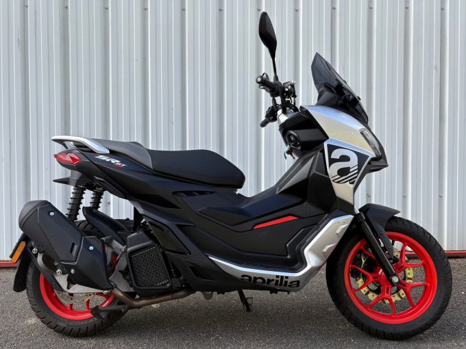 APRILIA SR 125 GT 4