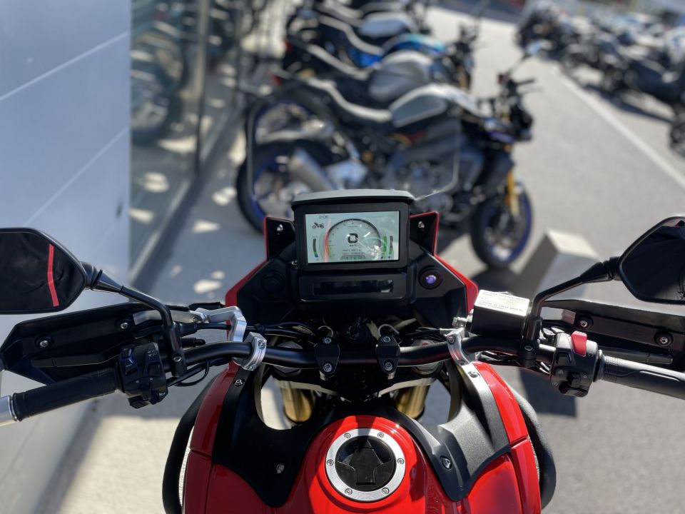 RIEJU AVENTURA 500 4