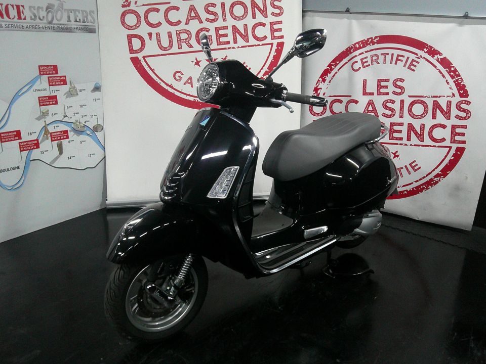 VESPA GTS 300 SUPER 4