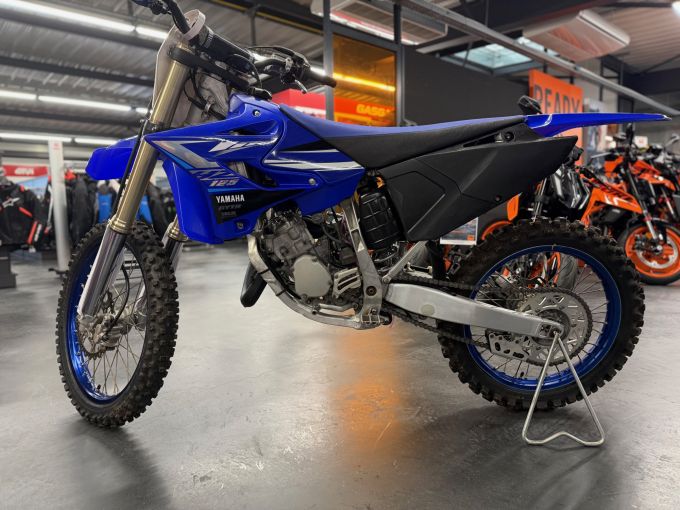 YAMAHA YZ 125 4