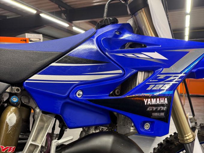 YAMAHA YZ 125 4